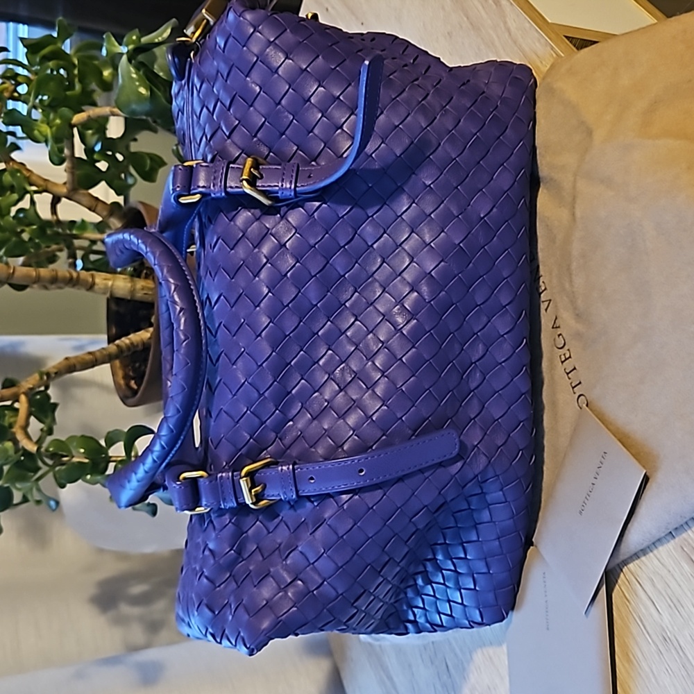 Bottega Veneta Intrecciato Leather Top-Handle Tote in Vivid Purple - Picture 4 of 14